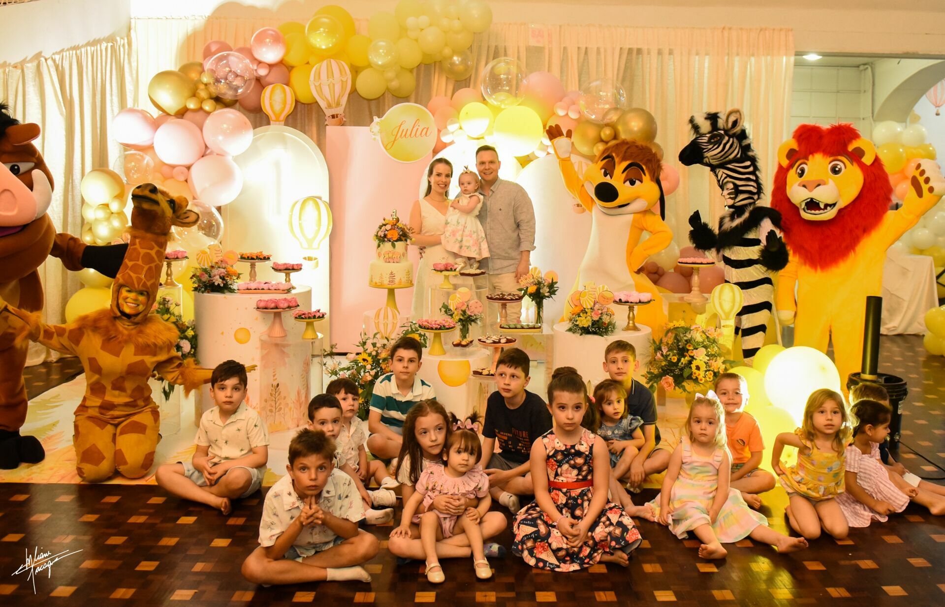 Foto 1º Volta ao sol da Julia  - Imagem 1